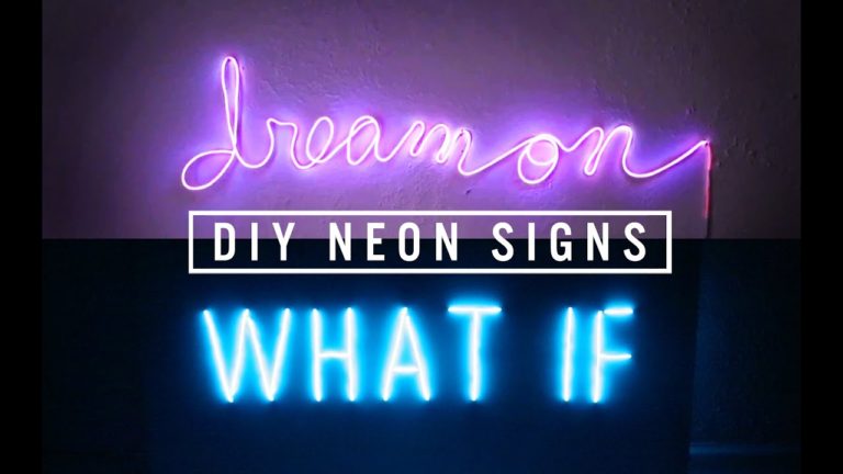 Cool Ways to Decorate With Neon Signs