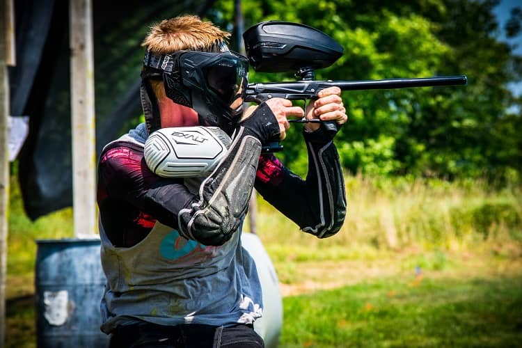 Top 5 Factors to Consider When Buying Paintball Guns