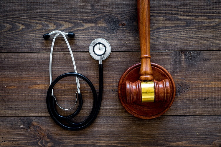 3 Situations In Which You May Need To Hire A Malpractice Lawyer