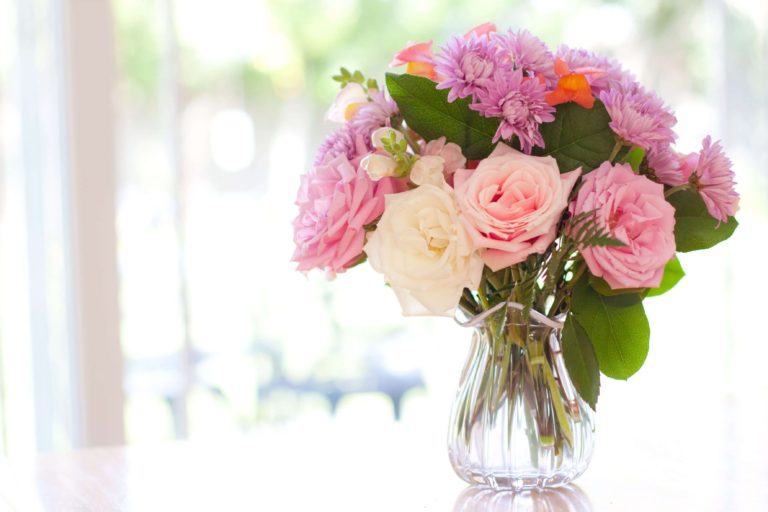 9 Reasons Why Flowers Are Important in Decoration