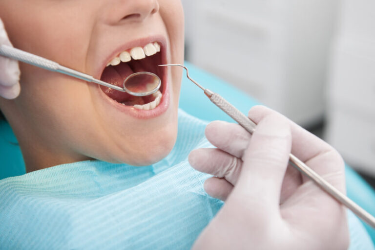 Dentist Guide: How To Find A Perfect Specialist For Your Dental Problems