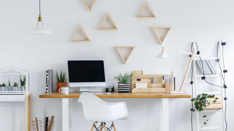 How To Decorate Your Office