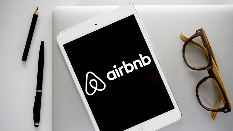 PLANNING TO INVEST IN AIRBNB? 7 THINGS YOU MUST KNOW