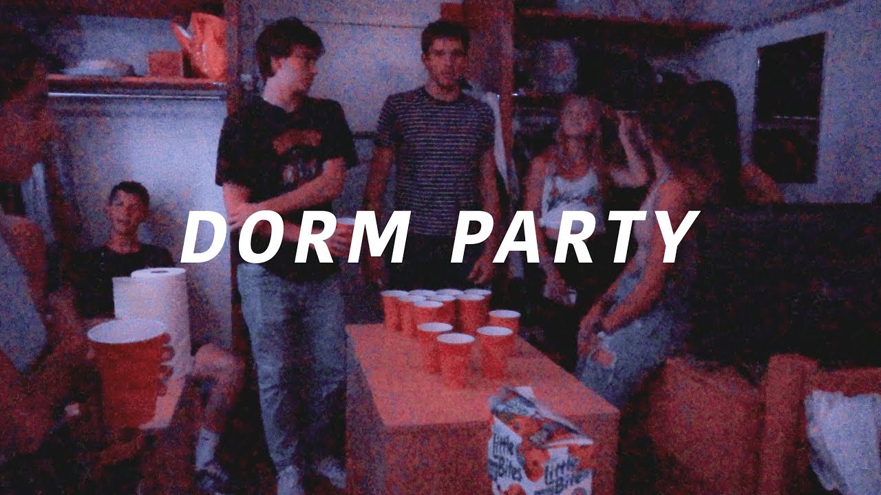 College Dorm Parties: Tips To Throw a College Dorm Party