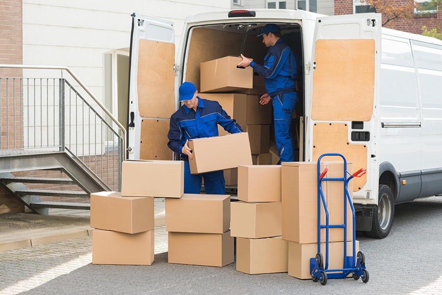 Moving Company on Speed Dial? 6 Out-of-the-Packing-Box Tips for People Who Move Frequently